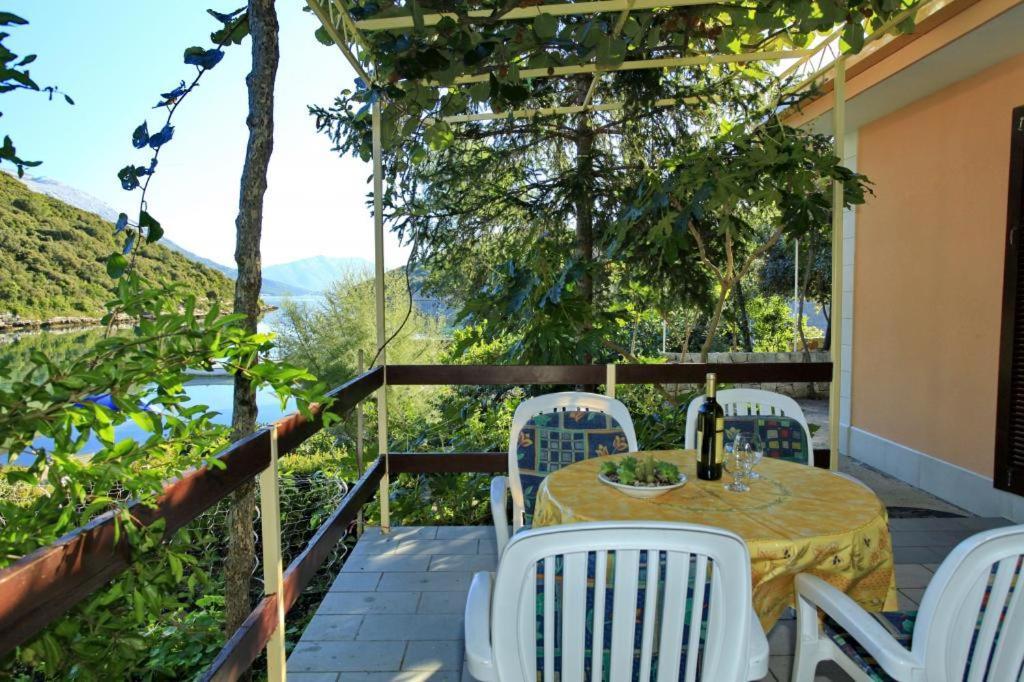 Apartments Villa Cebalo-Korcula Zrnovo Exterior photo